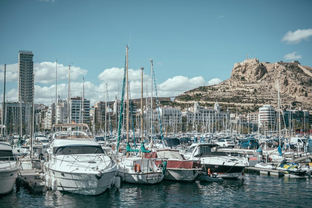 Alicante, investment
Alicante inveriones